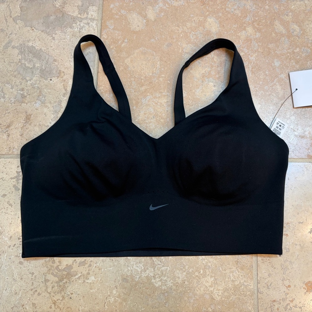 Nike Women’s Alate Black Seamless Sports Bra- NWT